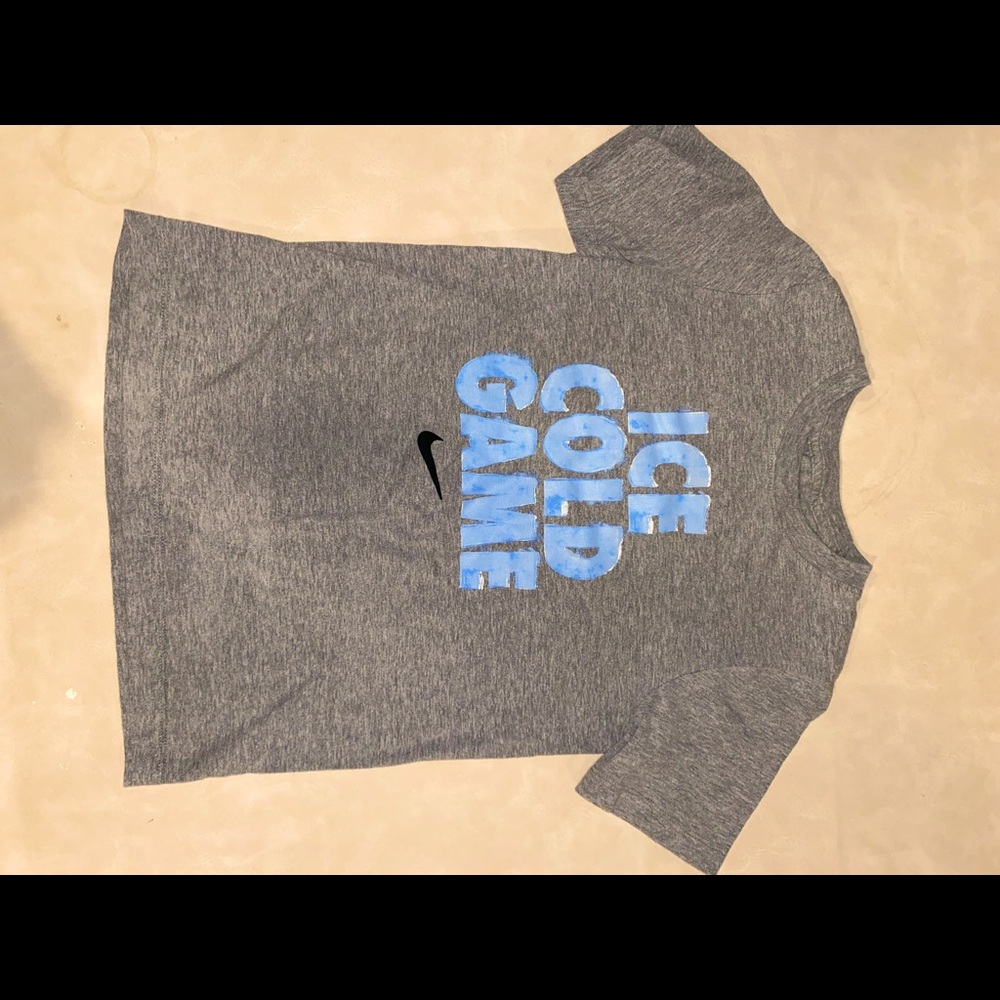 Nike boys shirt
